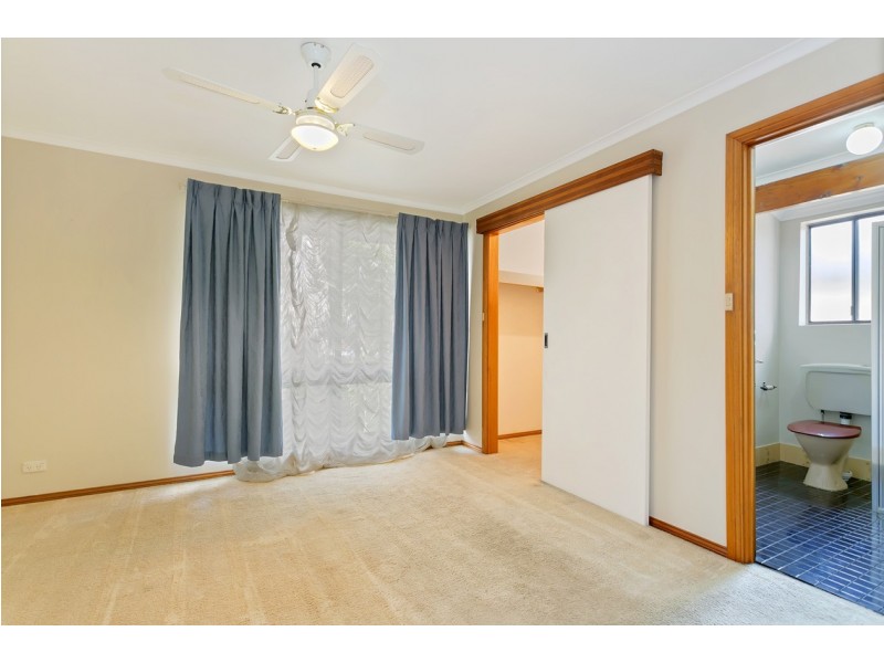 15 Kiah Crescent, Sheidow Park SA 5158