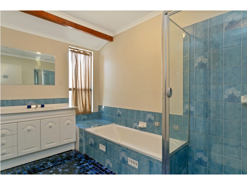 15 Kiah Crescent, Sheidow Park SA 5158