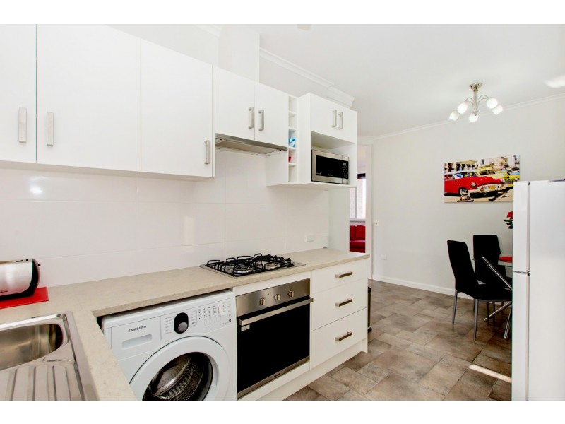 8/44 Broadway, Glenelg South SA 5045