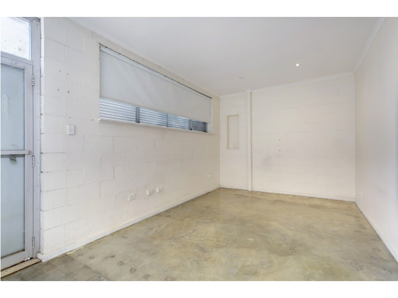 8 Hocking Place, Adelaide SA 5000