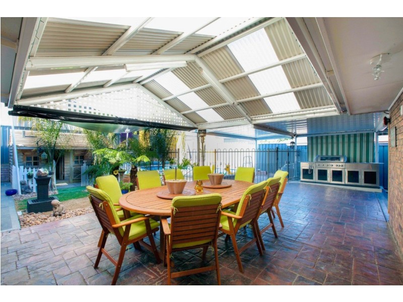 11 Dennis Street, Happy Valley SA 5159