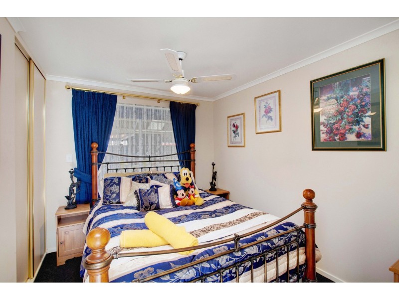 11 Dennis Street, Happy Valley SA 5159