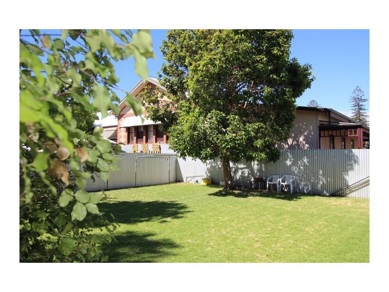 4/4 John Street, Glenelg South SA 5045