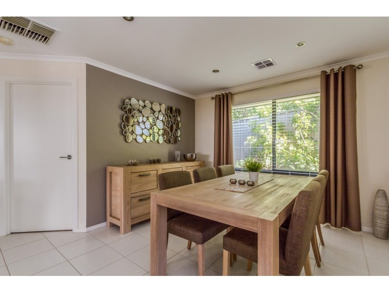 2 Brampton Court, Hallett Cove SA 5158