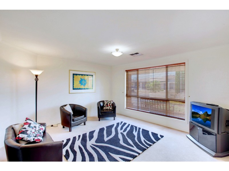 24 Barracoota Crescent, Aldinga Beach SA 5173