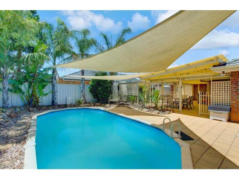 24 Barracoota Crescent, Aldinga Beach SA 5173