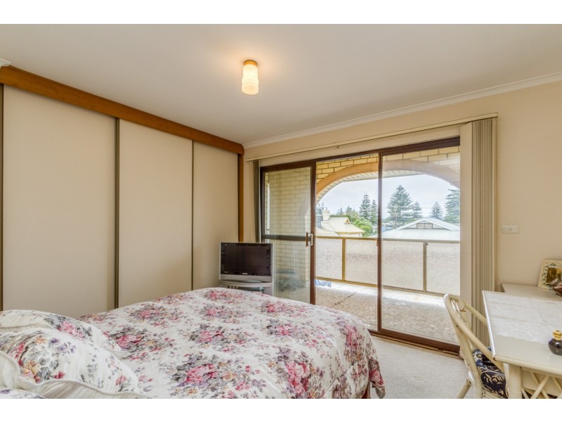 4/366 Seaview Road, Henley Beach SA 5022