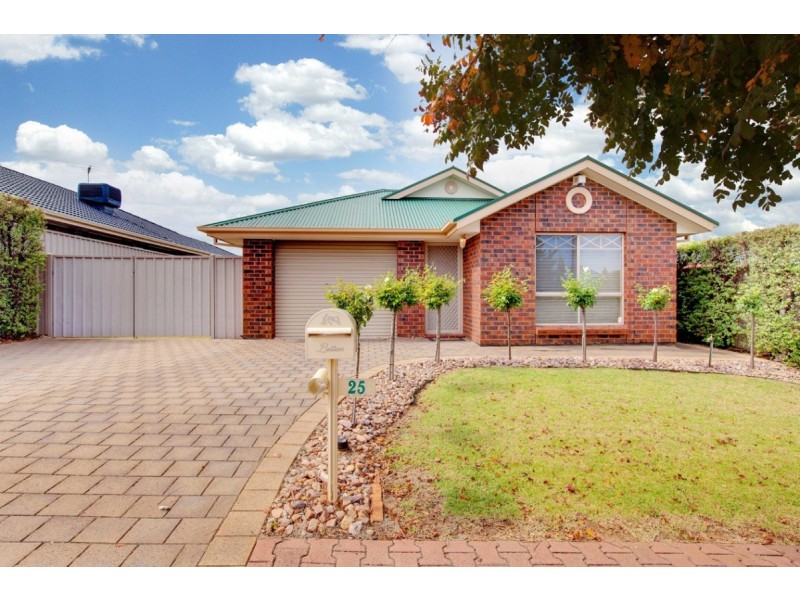 25 Holdfast Drive, Sheidow Park SA 5158