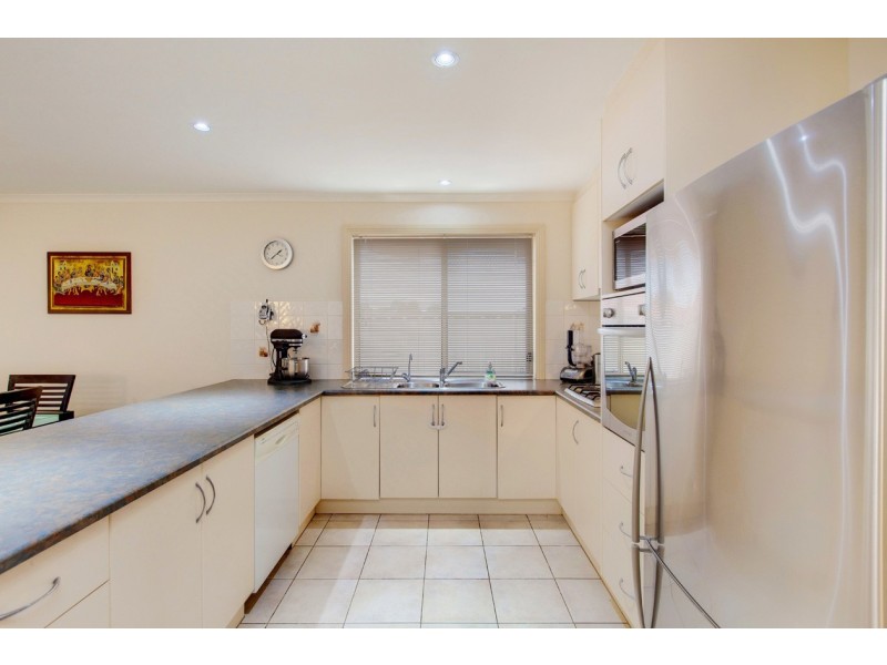 25 Holdfast Drive, Sheidow Park SA 5158