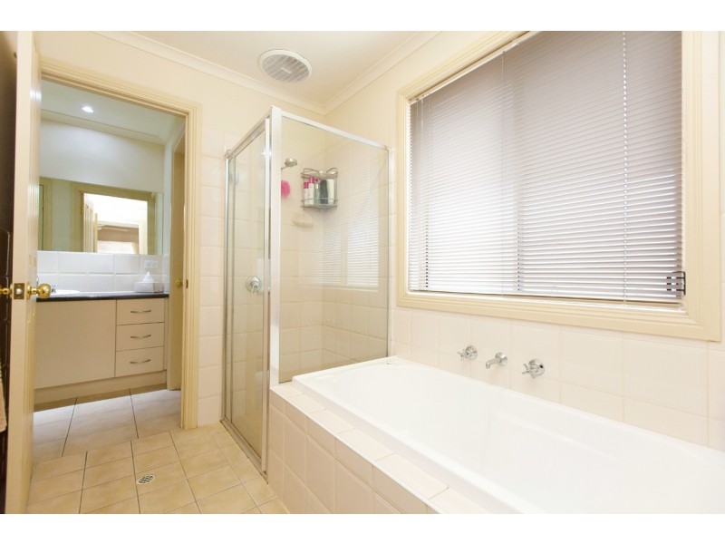 25 Holdfast Drive, Sheidow Park SA 5158