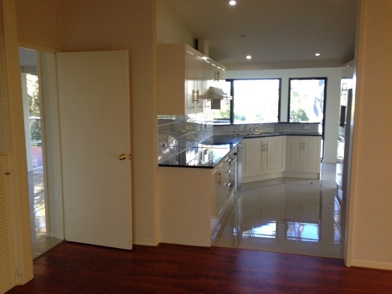 5 Holmes Court, Flagstaff Hill SA 5159