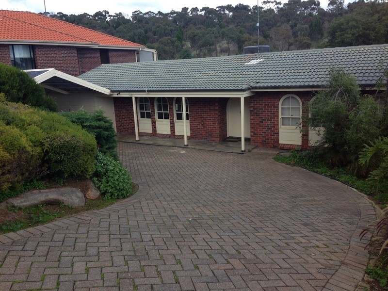 17 Ridgefield Avenue, Seaview Downs SA 5049