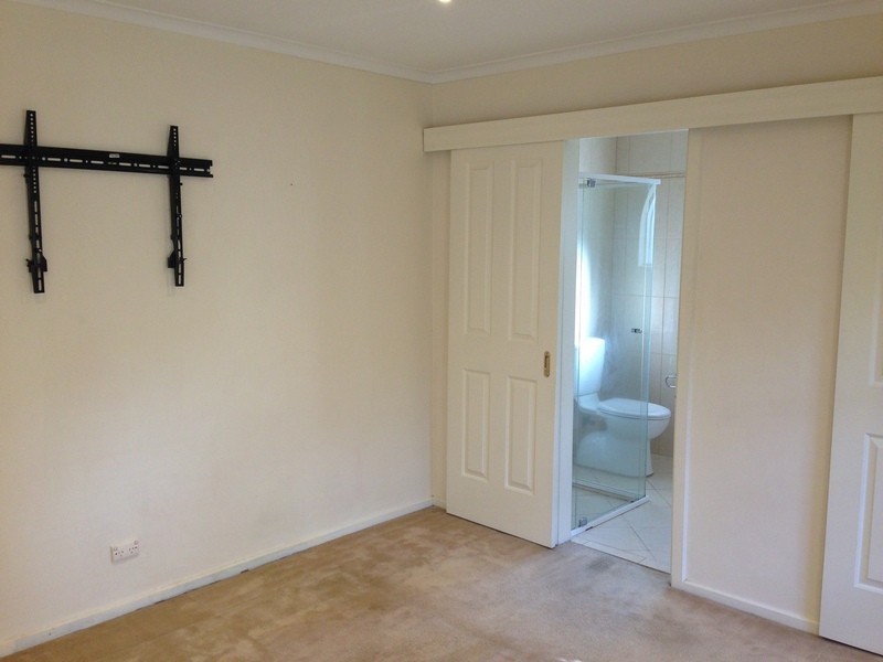 17 Ridgefield Avenue, Seaview Downs SA 5049