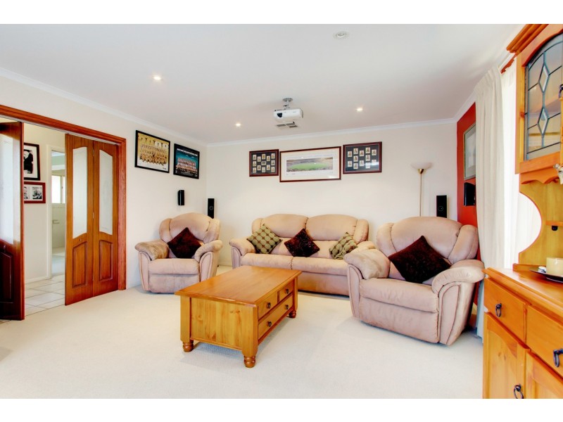 7 Magazine Drive, Walkley Heights SA 5098