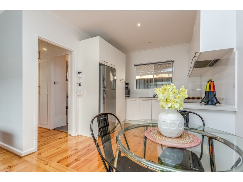 8/32-34 Old Tapleys Hills Road, Glenelg North SA 5045