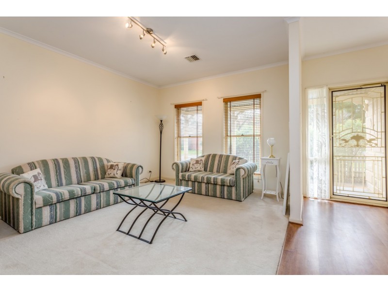 14 Lakewood Court, Mawson Lakes SA 5095