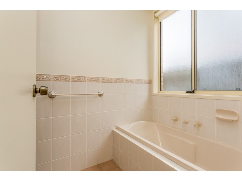 14 Lakewood Court, Mawson Lakes SA 5095