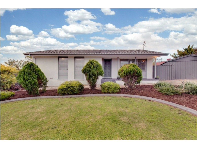3 Resolute Crescent, Hallett Cove SA 5158