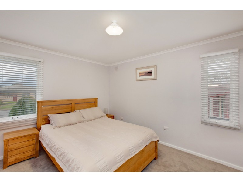 3 Resolute Crescent, Hallett Cove SA 5158