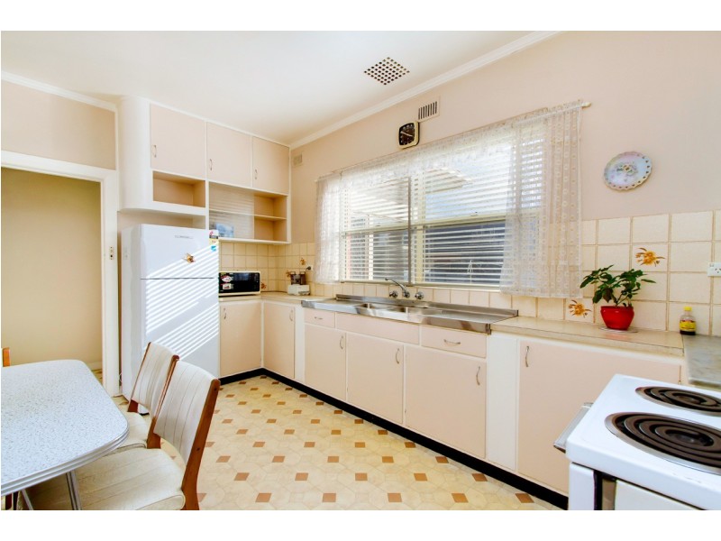 8 Oxford Street, Somerton Park SA 5044