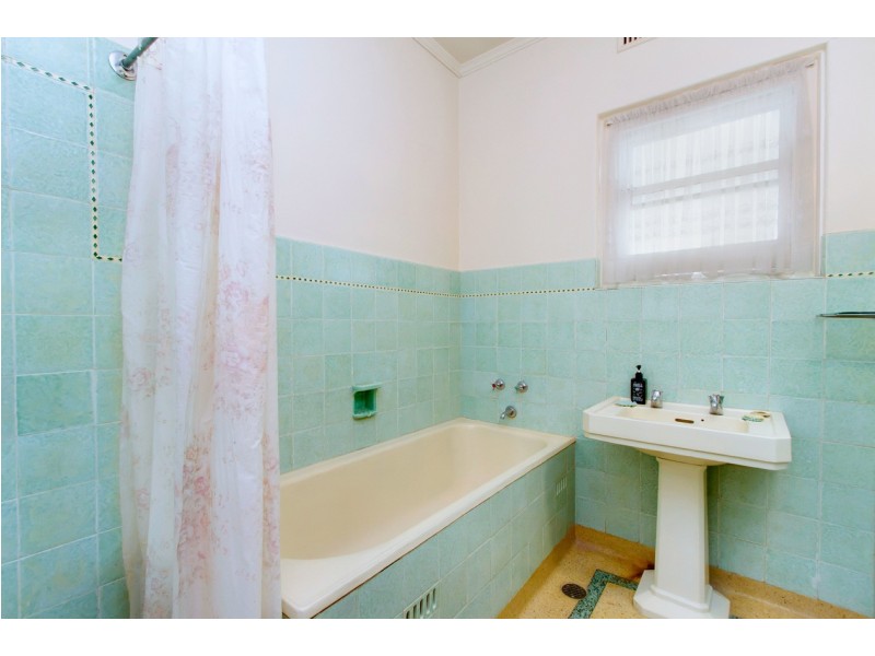 8 Oxford Street, Somerton Park SA 5044