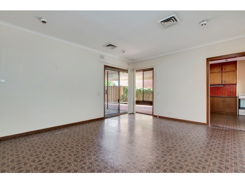 6 Windermere Ave, West Lakes SA 5021