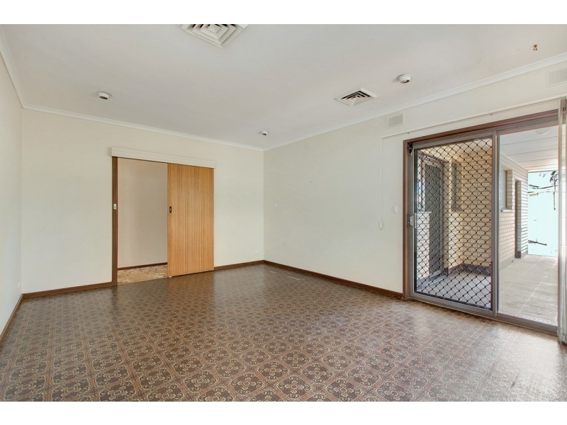 6 Windermere Ave, West Lakes SA 5021