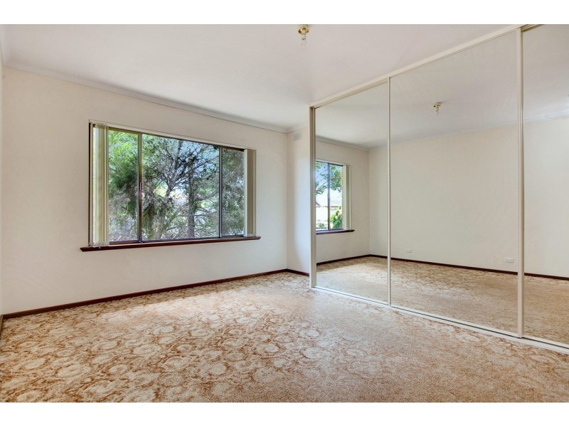 6 Windermere Ave, West Lakes SA 5021