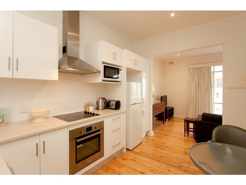 2/127 Esplanade, Brighton SA 5048