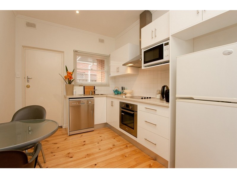2/127 Esplanade, Brighton SA 5048