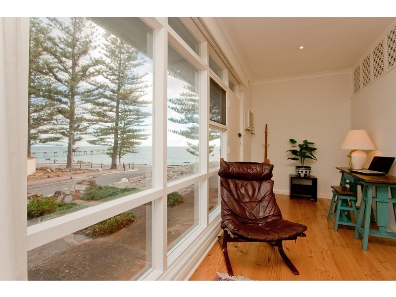 2/127 Esplanade, Brighton SA 5048