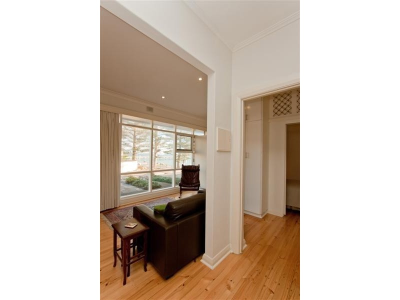 2/127 Esplanade, Brighton SA 5048