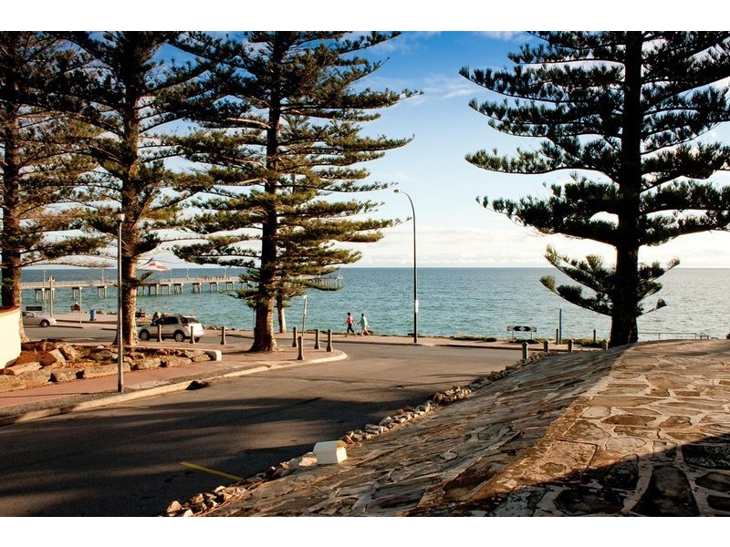 2/127 Esplanade, Brighton SA 5048