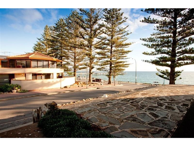 2/127 Esplanade, Brighton SA 5048