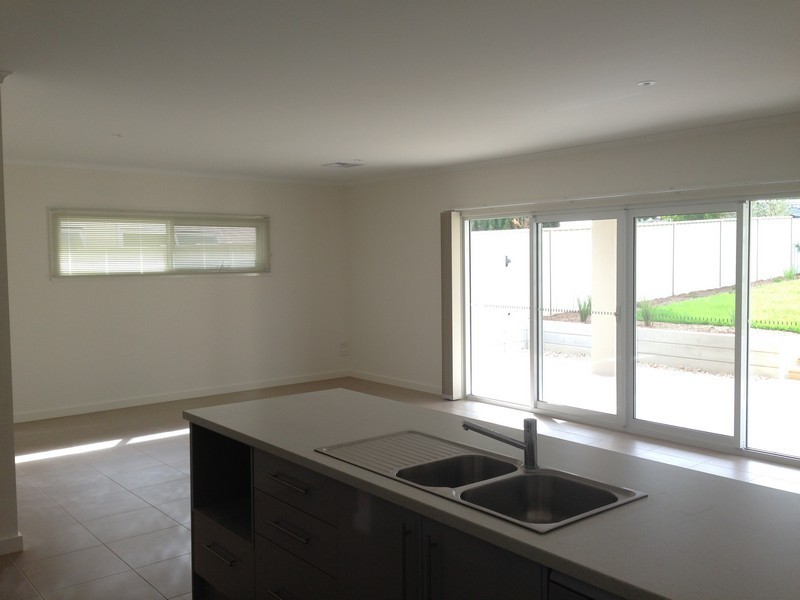 1A Cathcart Terrace, Seacliff Park SA 5049