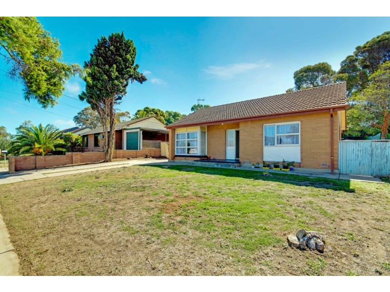 33 Moorong Road, O’sullivan Beach SA 5166