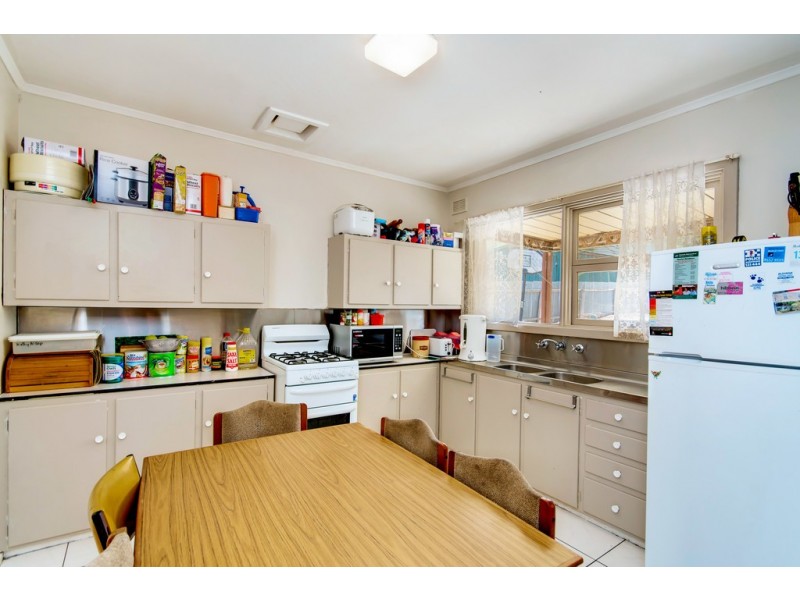 33 Moorong Road, O’sullivan Beach SA 5166