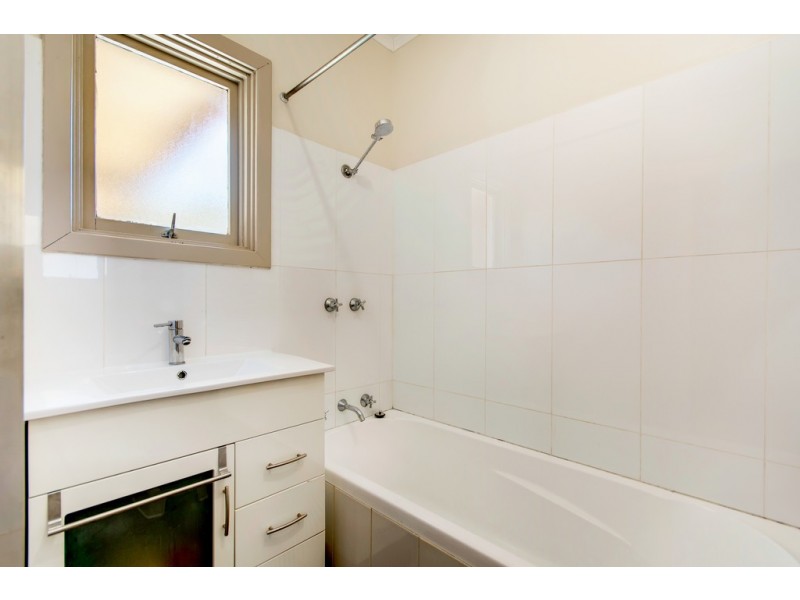 33 Moorong Road, O’sullivan Beach SA 5166