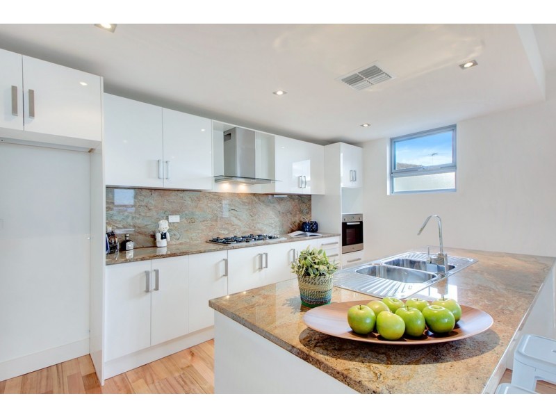 5 Bakewell Crescent, Marino SA 5049