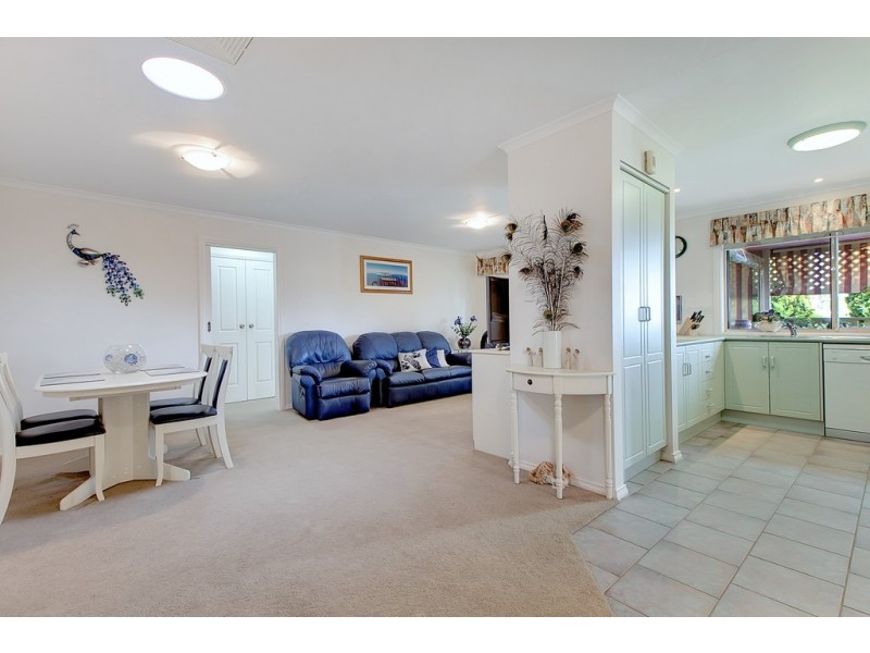 6 Lakeview Court, Aberfoyle Park SA 5159