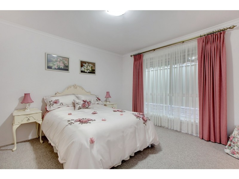 6 Lakeview Court, Aberfoyle Park SA 5159