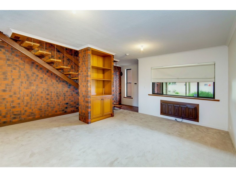 9/16 Finniss Street, Marion SA 5043