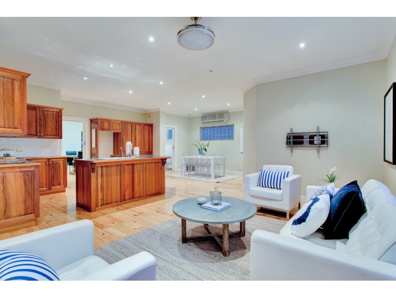 32 Allen Terrace, Glenelg East SA 5045