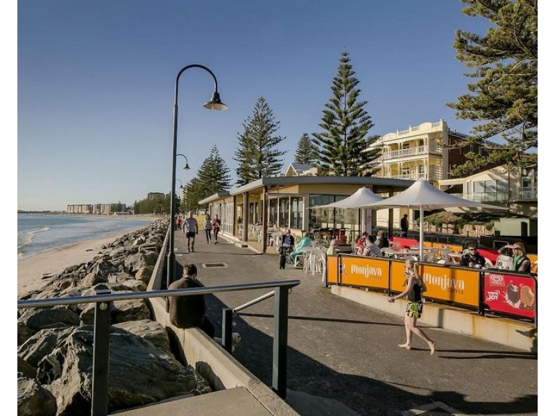 2/17 King George Avenue, Somerton Park SA 5044