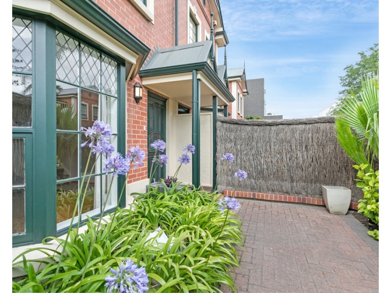 7/12 Old Tapleys Hill Road, Glenelg SA 5045