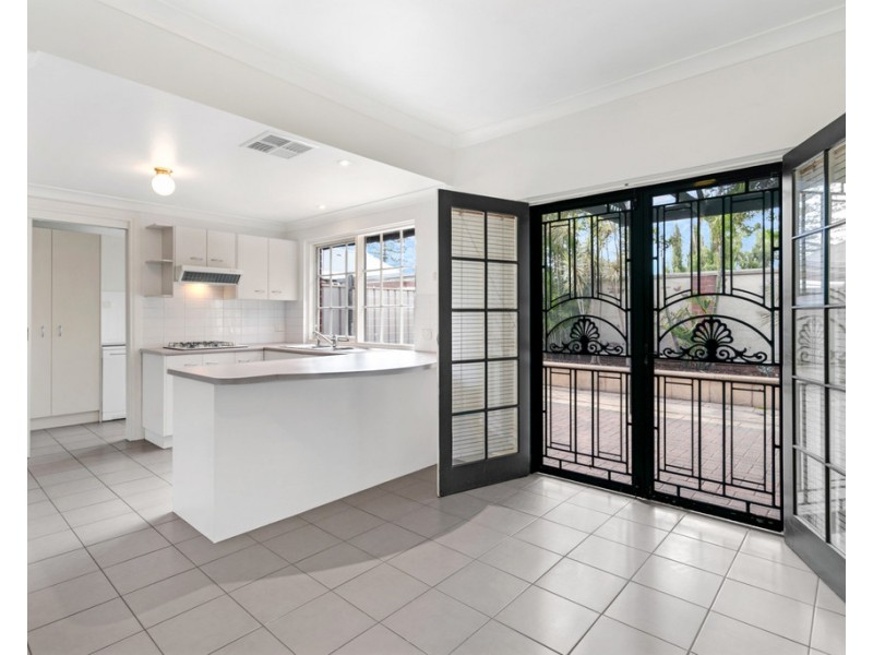 7/12 Old Tapleys Hill Road, Glenelg SA 5045