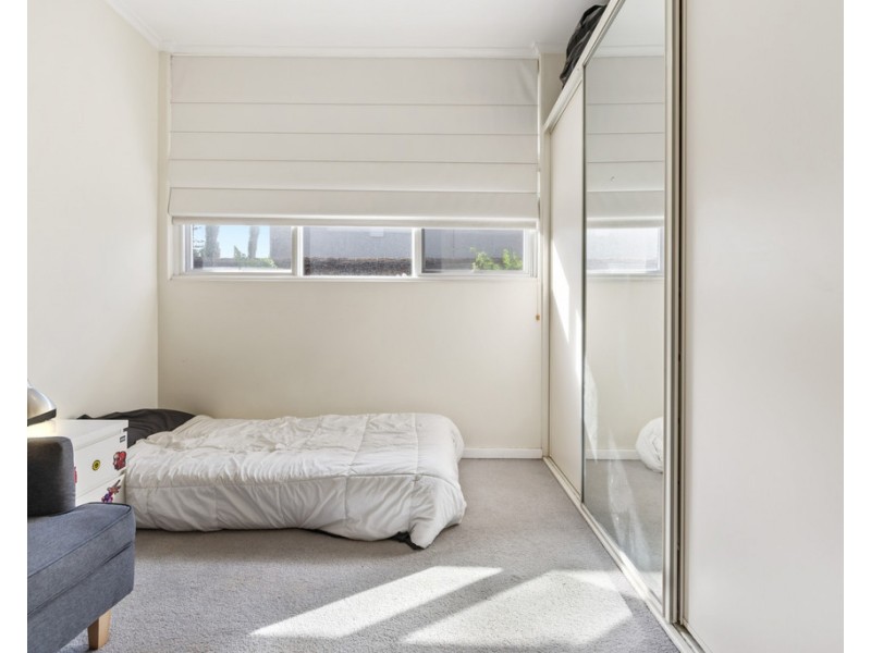 2/1 Regent Street, Glenelg North SA 5045