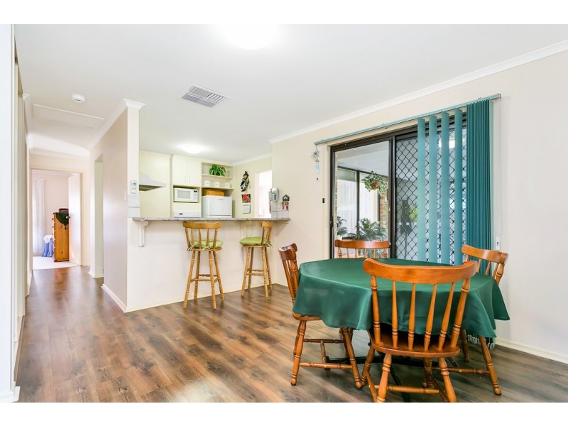 5 Moncur Street, Woodcroft SA 5162