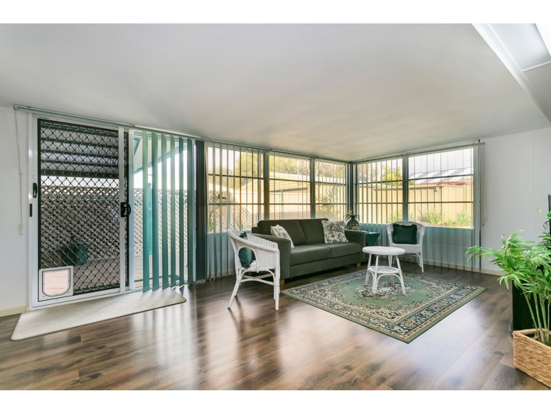 5 Moncur Street, Woodcroft SA 5162