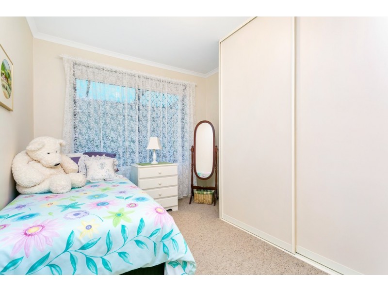 5 Moncur Street, Woodcroft SA 5162